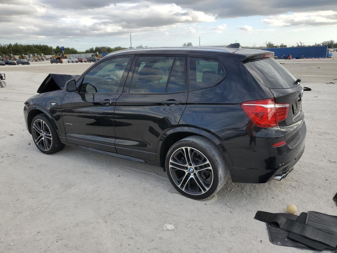 VIN 5UXWX9C53H0T00000 2017 BMW X3 no.2