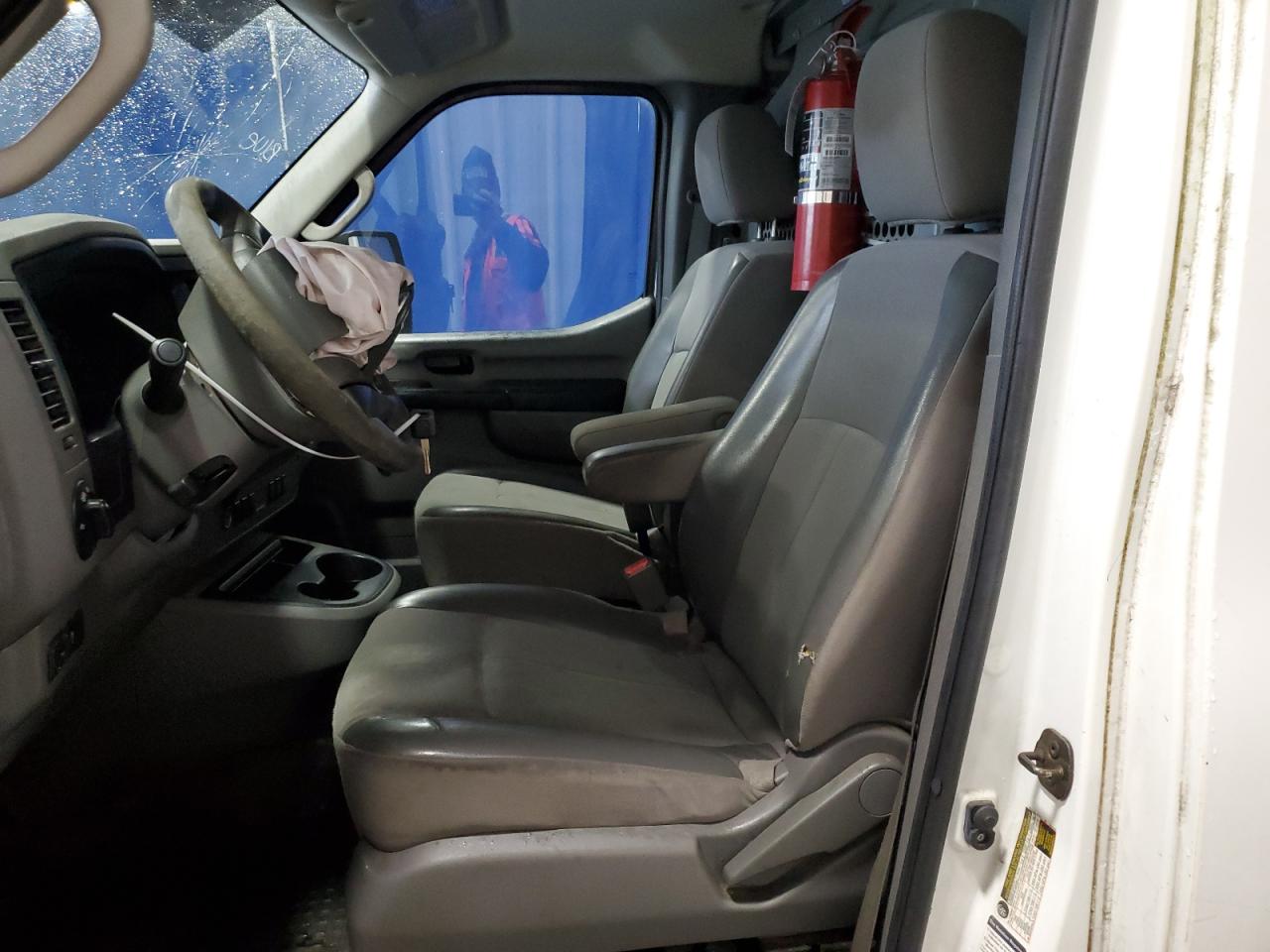 2014 Nissan NV - Image 7