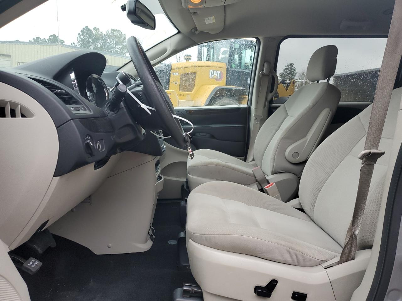 2018 Dodge Caravan - Image 7