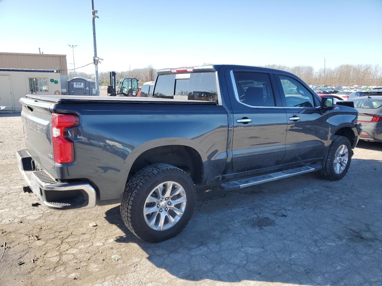2021 Chevrolet Silverado - Image 3