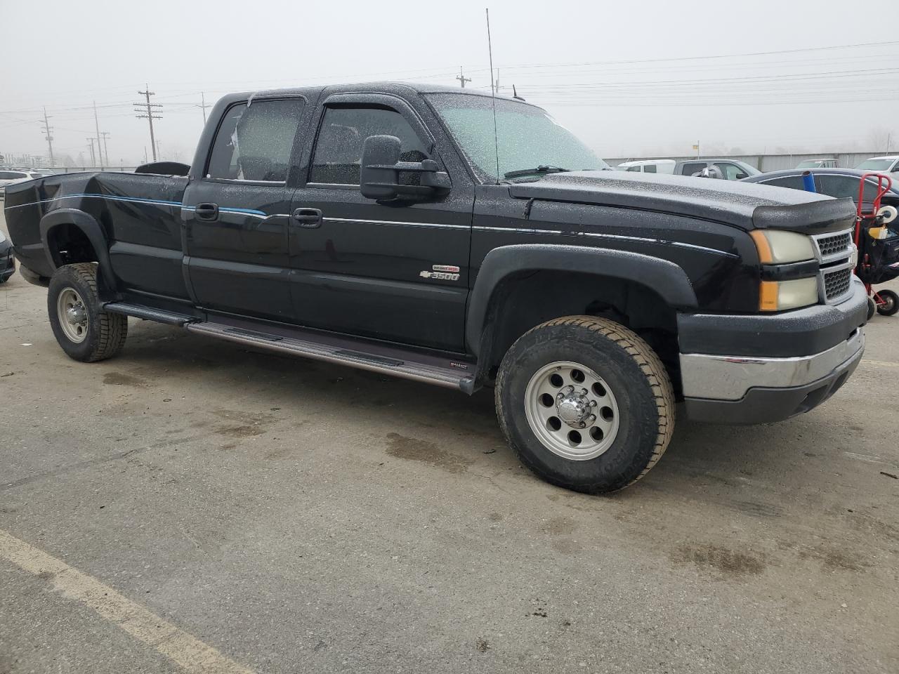2005 Chevrolet Silverado - Image 4