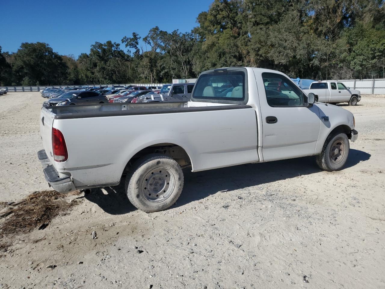 2004 Ford F-150 - Image 3