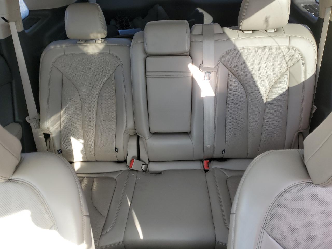 2021 Lincoln Nautilus - Image 10