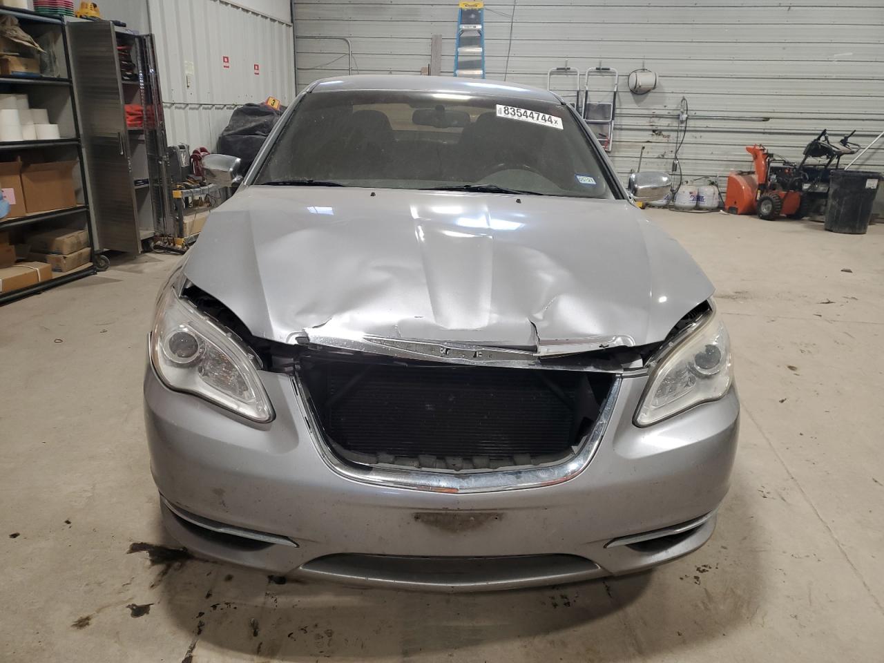 2013 Chrysler 200 - Image 5