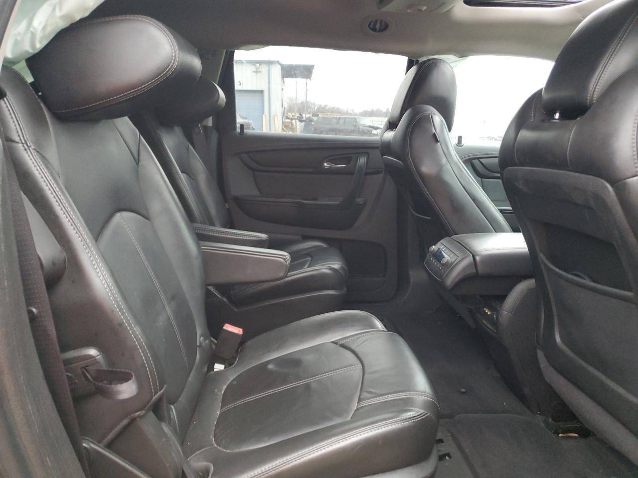 2013 Chevrolet Traverse - Image 10