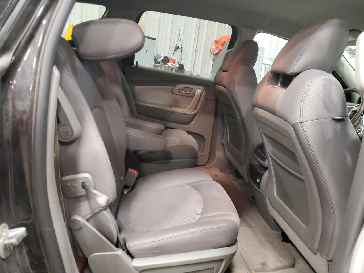 2011 Chevrolet Traverse - Image 11