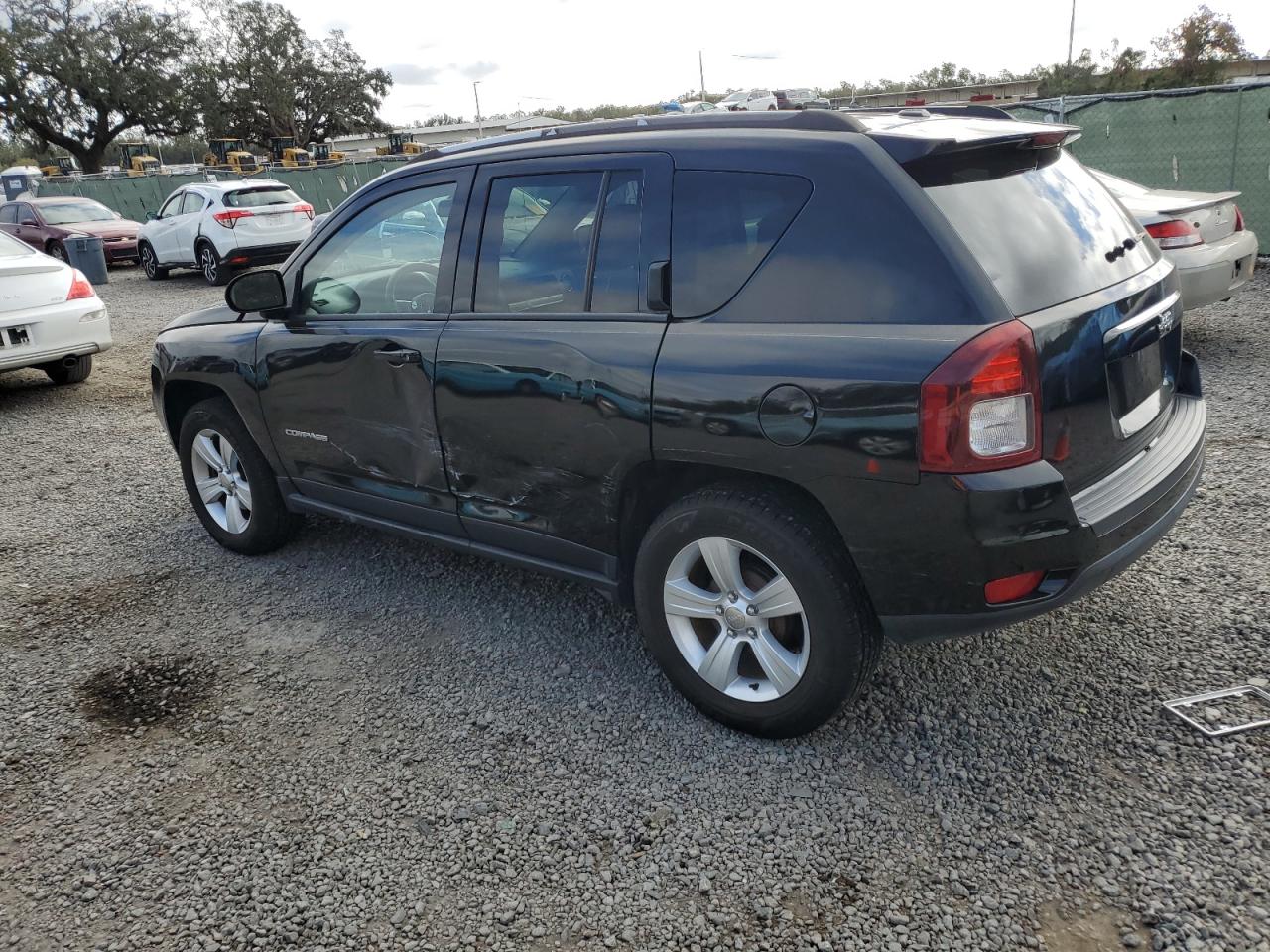 VIN 1C4NJCBA0GD524777 2016 JEEP COMPASS no.2