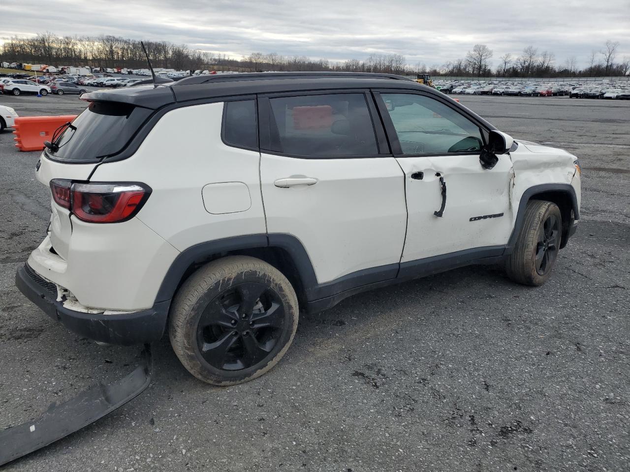 2020 Jeep Compass - Image 3