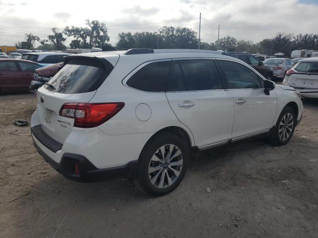  SUBARU OUTBACK 2018 Белы