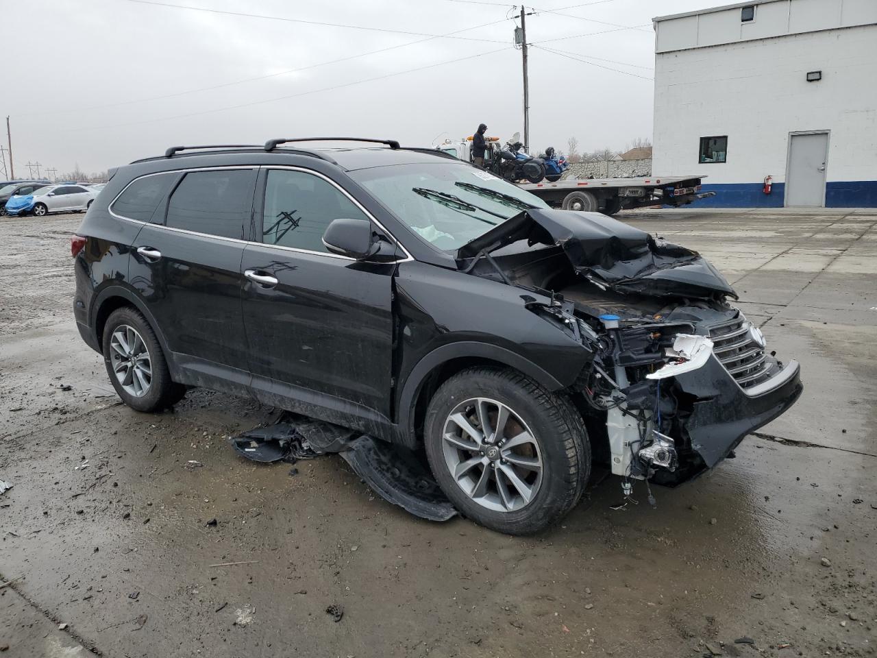 2017 Hyundai Santa Fe - Image 4