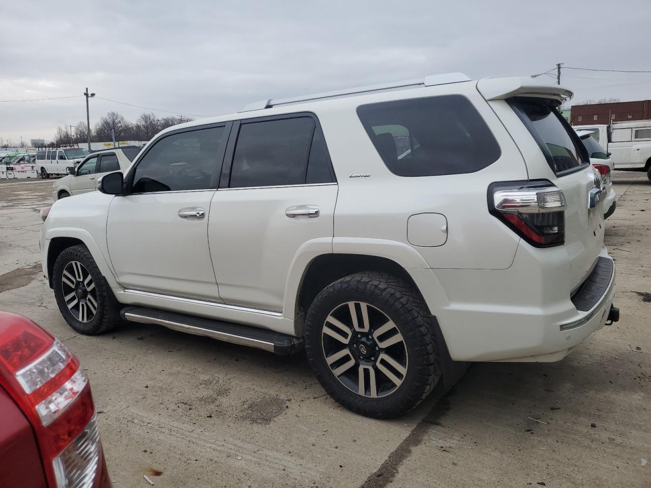 VIN JTEBU5JR9G5361033 2016 TOYOTA 4RUNNER no.2