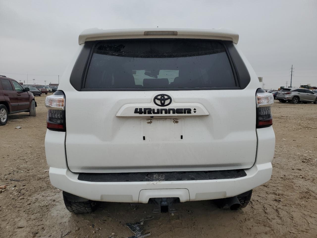 2022 Toyota 4Runner - Image 6