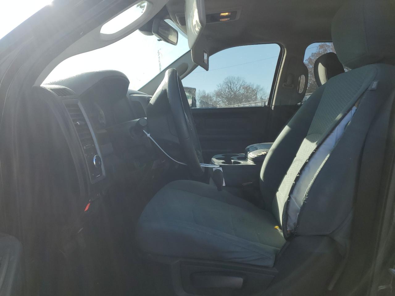 2014 RAM 1500 - Image 7