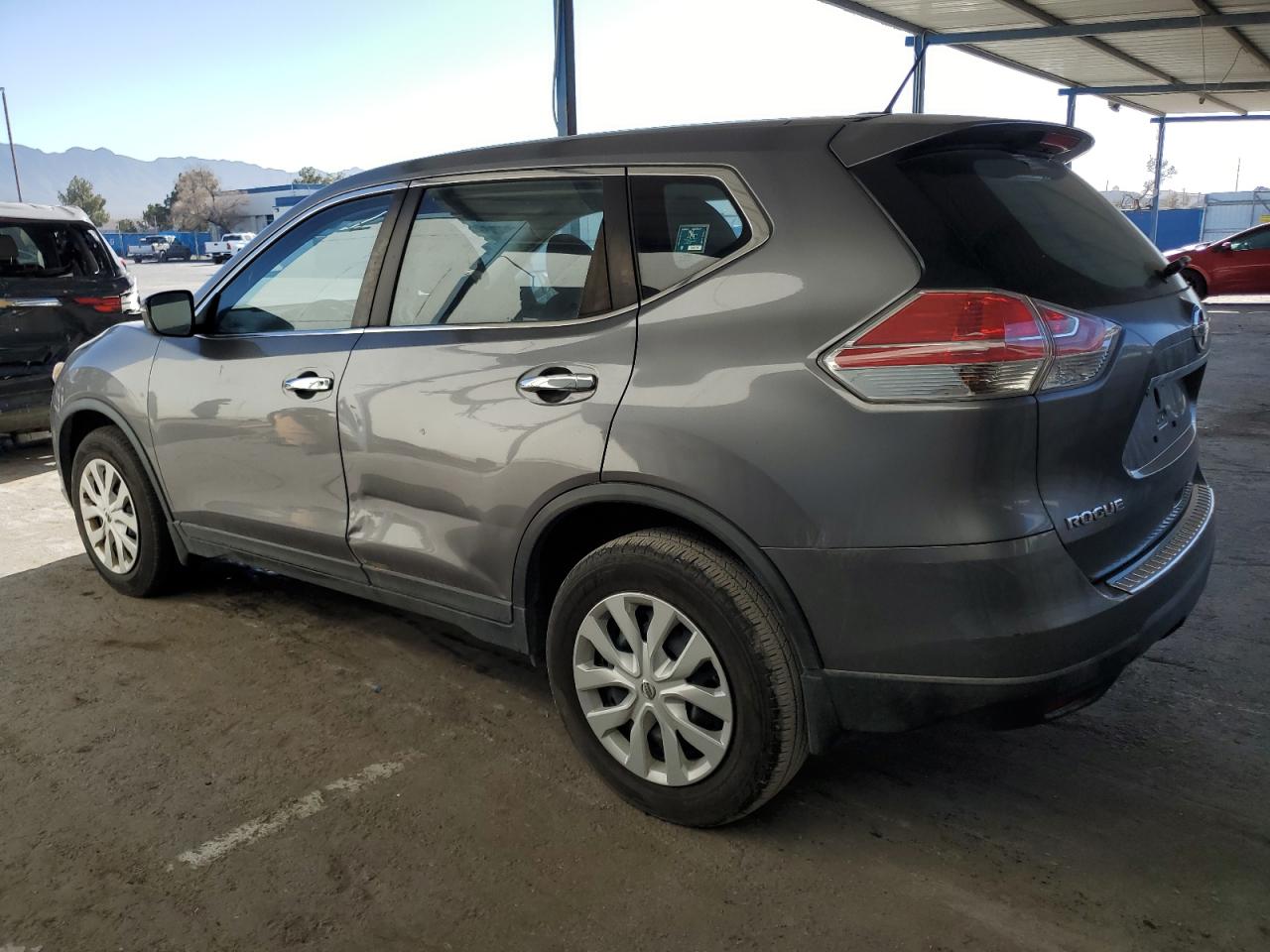 VIN KNMAT2MV1FP588360 2015 NISSAN ROGUE no.2