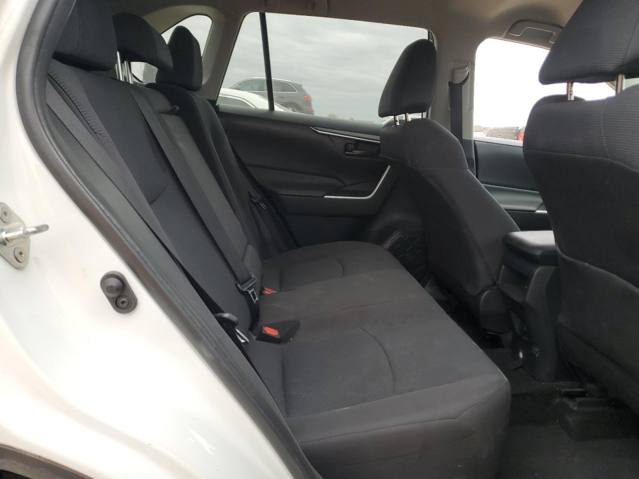 2019 Toyota RAV 4 - Image 10