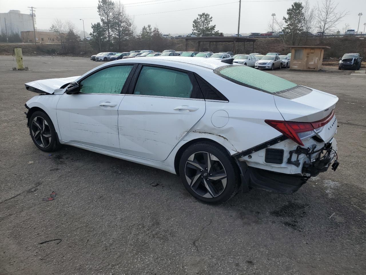 2022 Hyundai Elantra - Image 2