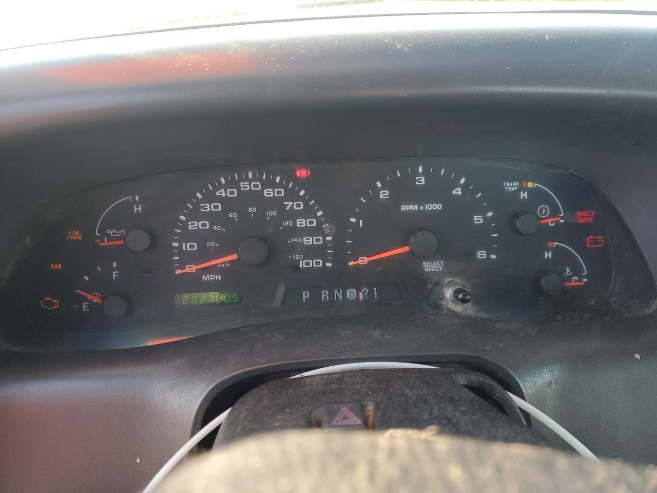 2002 Ford F350 - Image 9