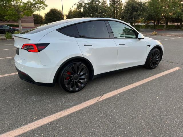  TESLA MODEL Y 2022 Белый