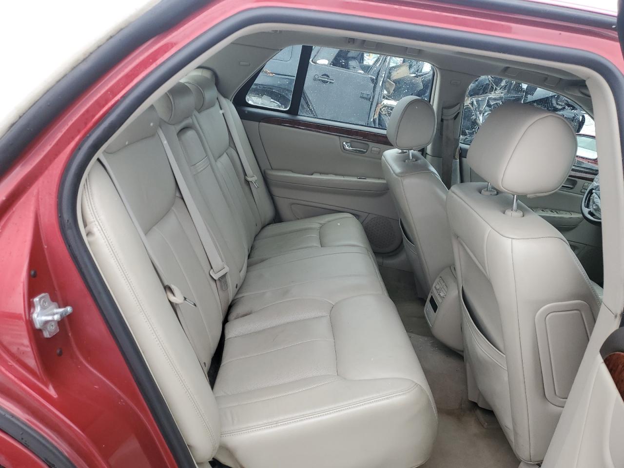 2007 Cadillac DTS - Image 10