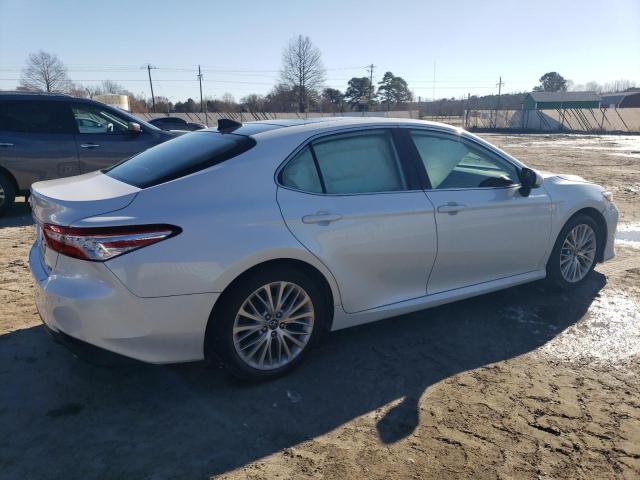  TOYOTA CAMRY 2019 White