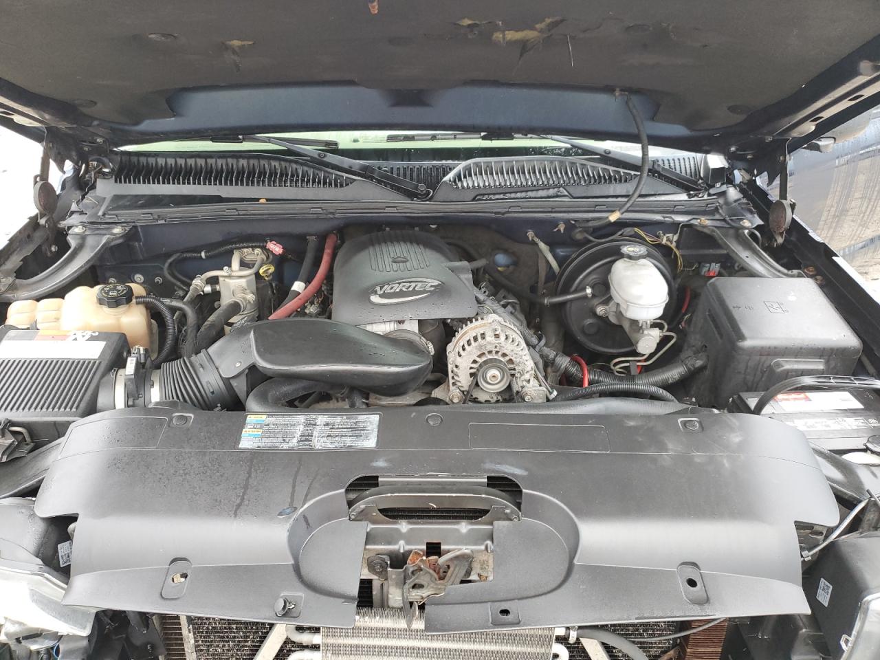 2006 Chevrolet Silverado - Image 11