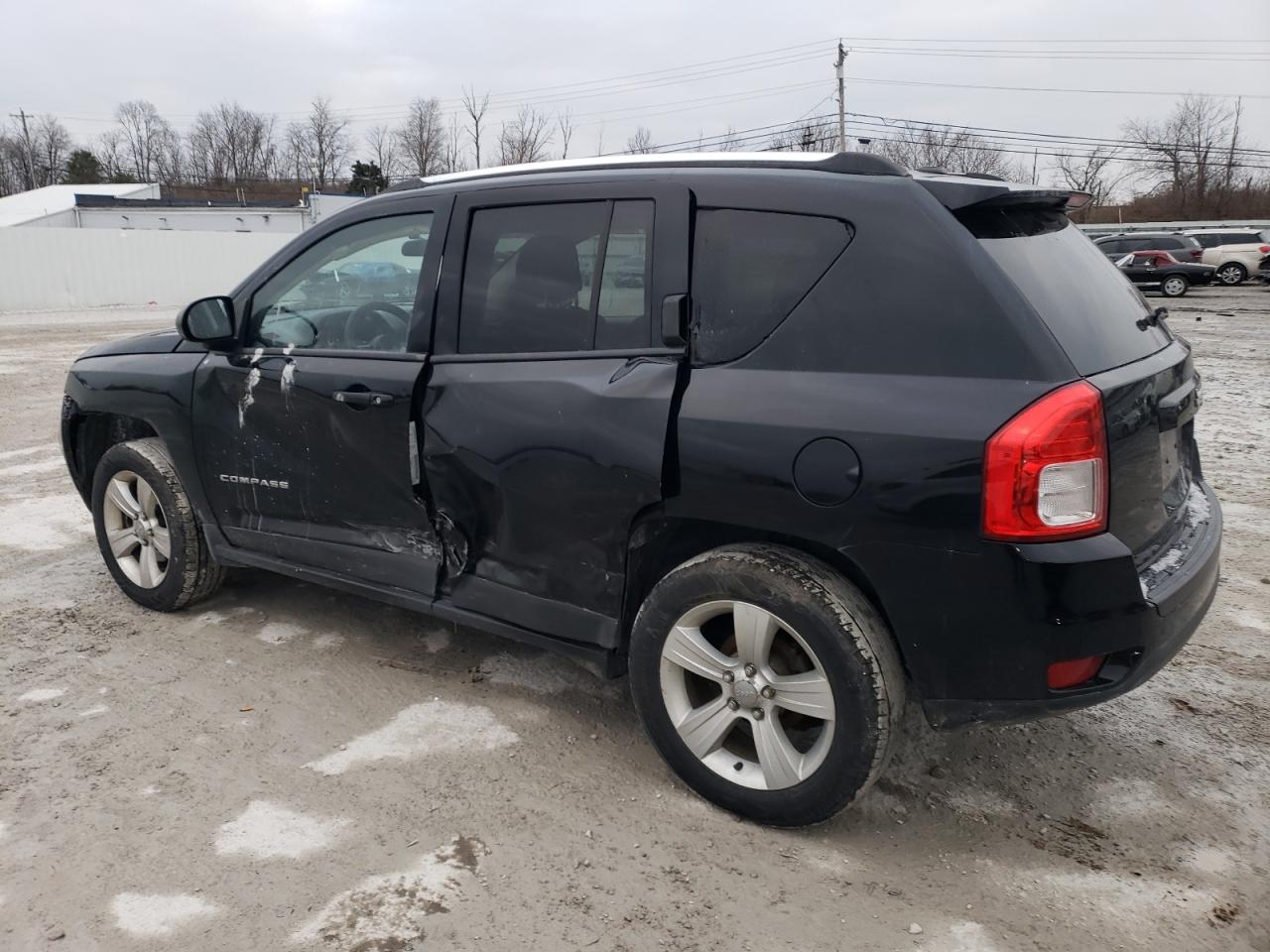 VIN 1C4NJDEB6DD228247 2013 JEEP COMPASS no.2