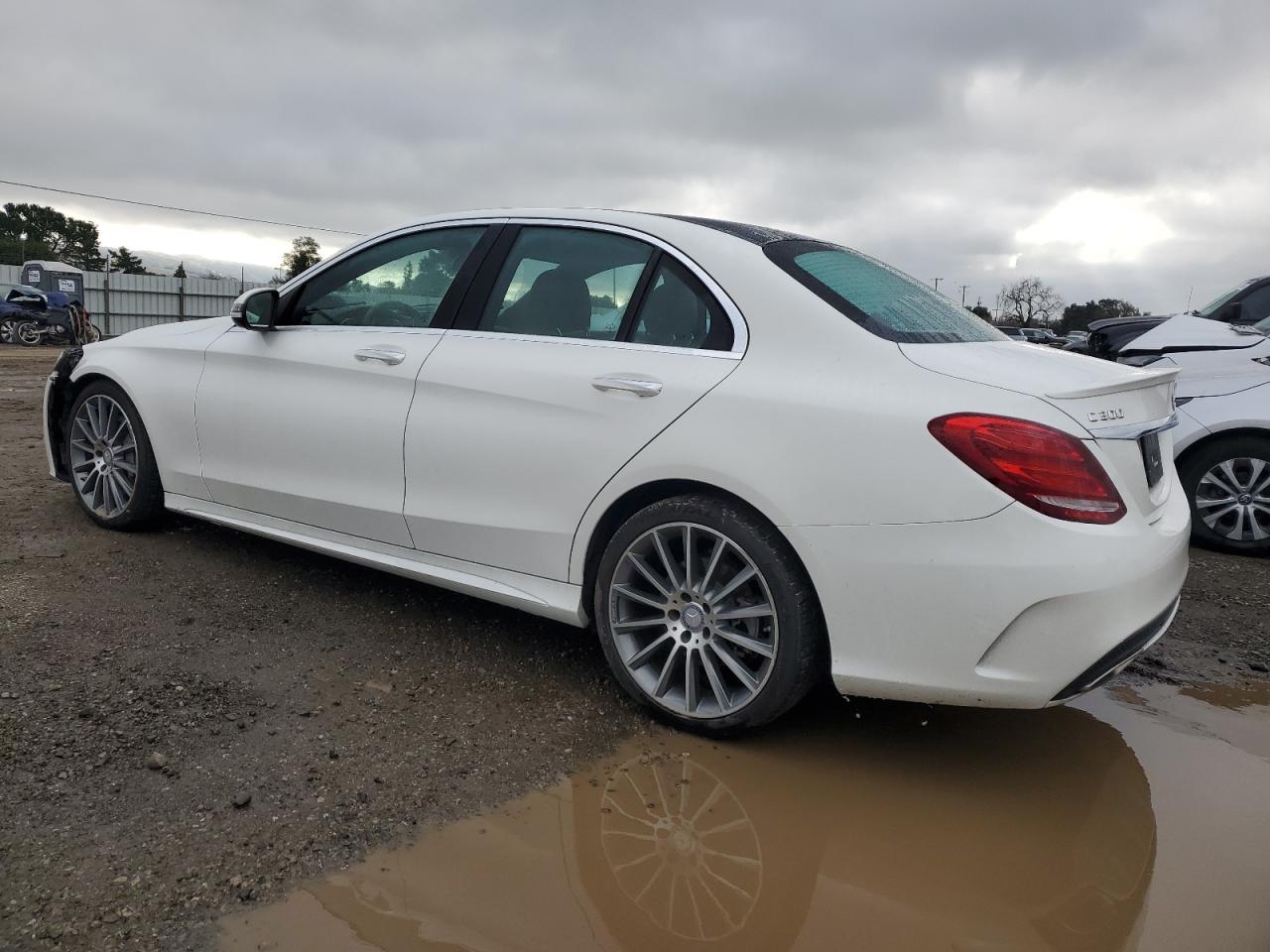 VIN 55SWF4JB3GU097821 2016 MERCEDES-BENZ C-CLASS no.2