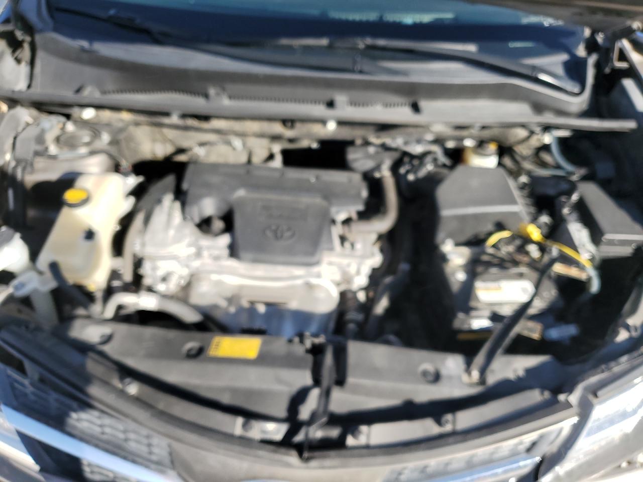2014 Toyota RAV 4 - Image 11