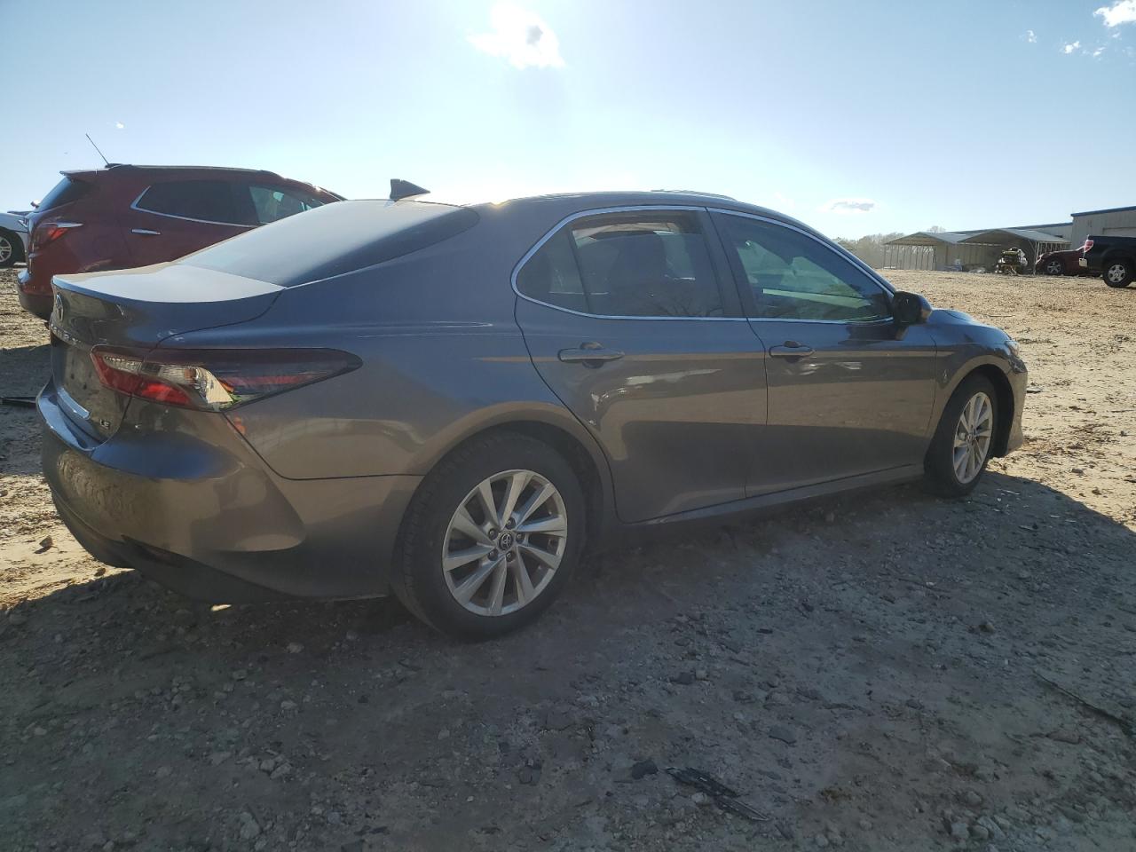 2022 Toyota Camry - Image 3