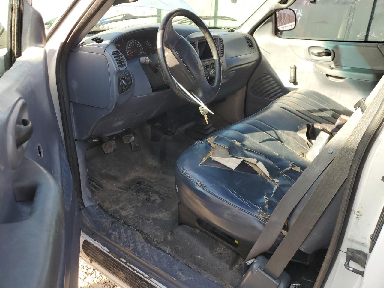 2000 Ford F-150 - Image 8