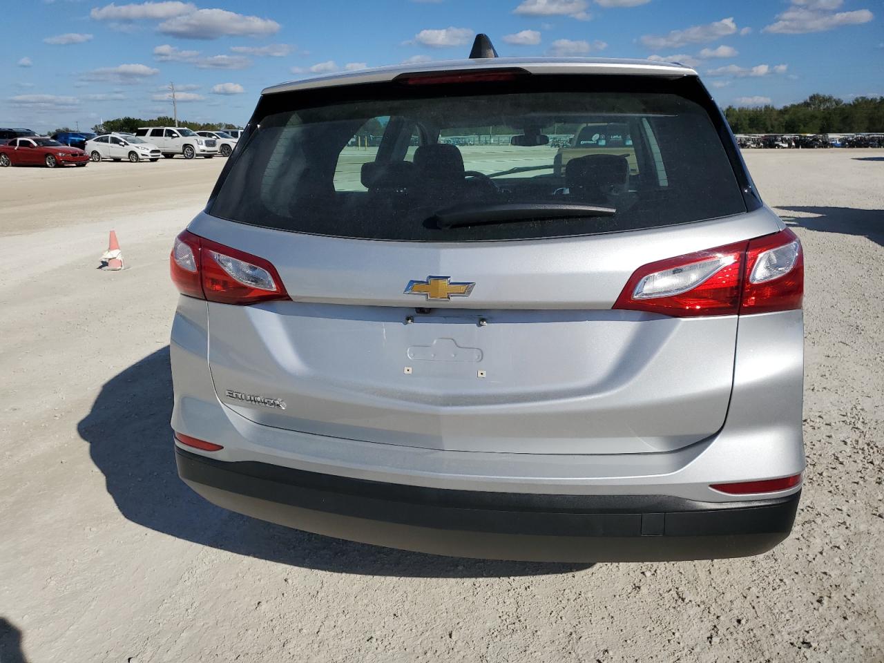 2020 Chevrolet Equinox - Image 6