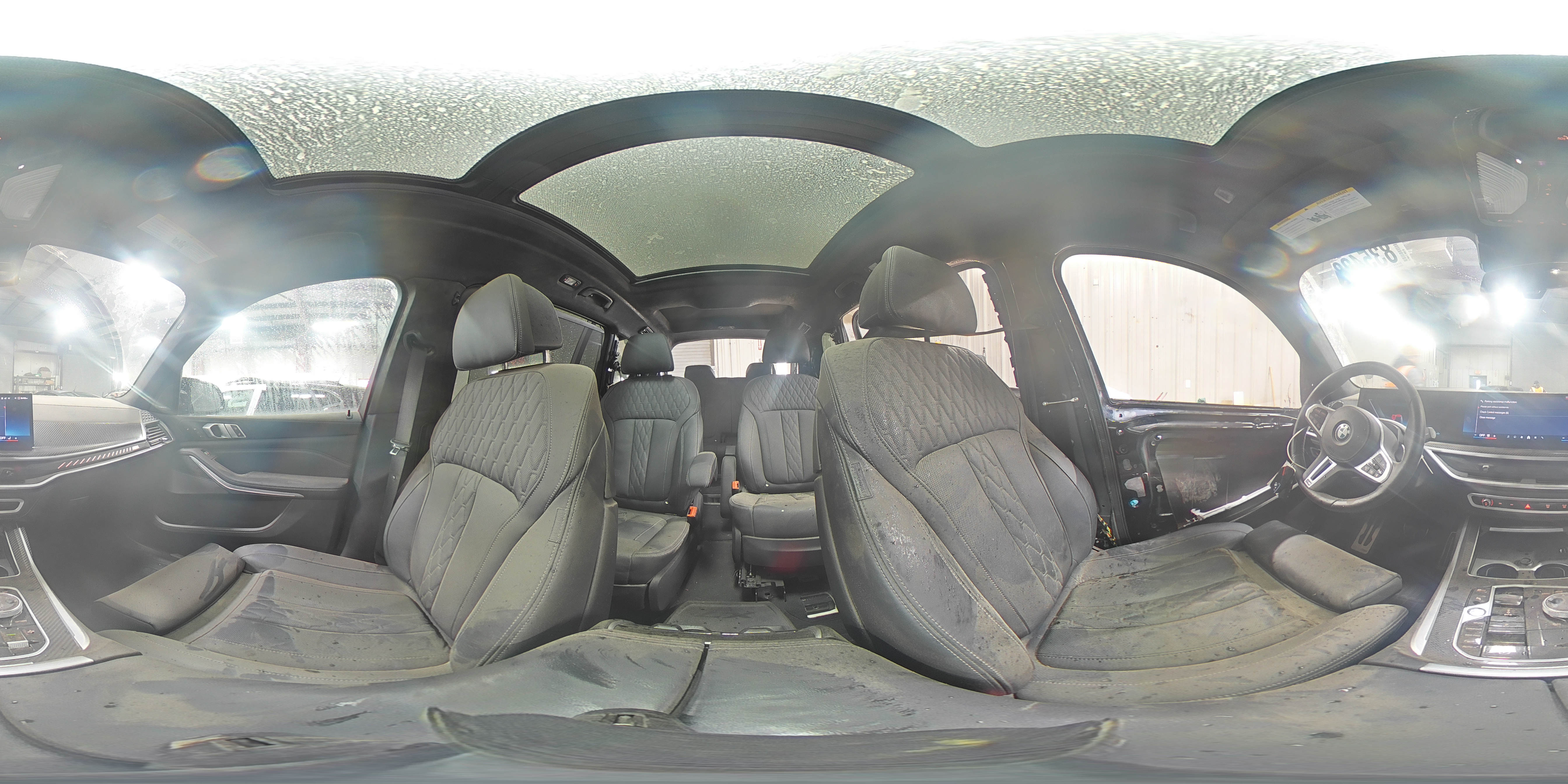 2024 BMW X7 - Image 16
