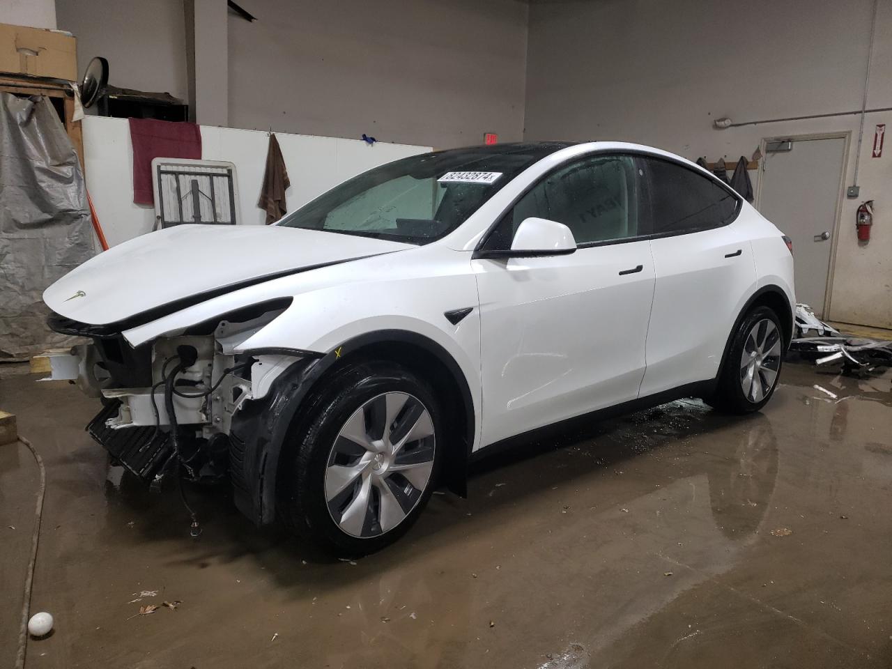 VIN 7SAYGDEE2PF601838 2023 TESLA MODEL Y no.1