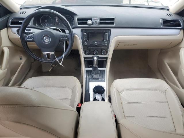 Седаны VOLKSWAGEN PASSAT 2013 Белы