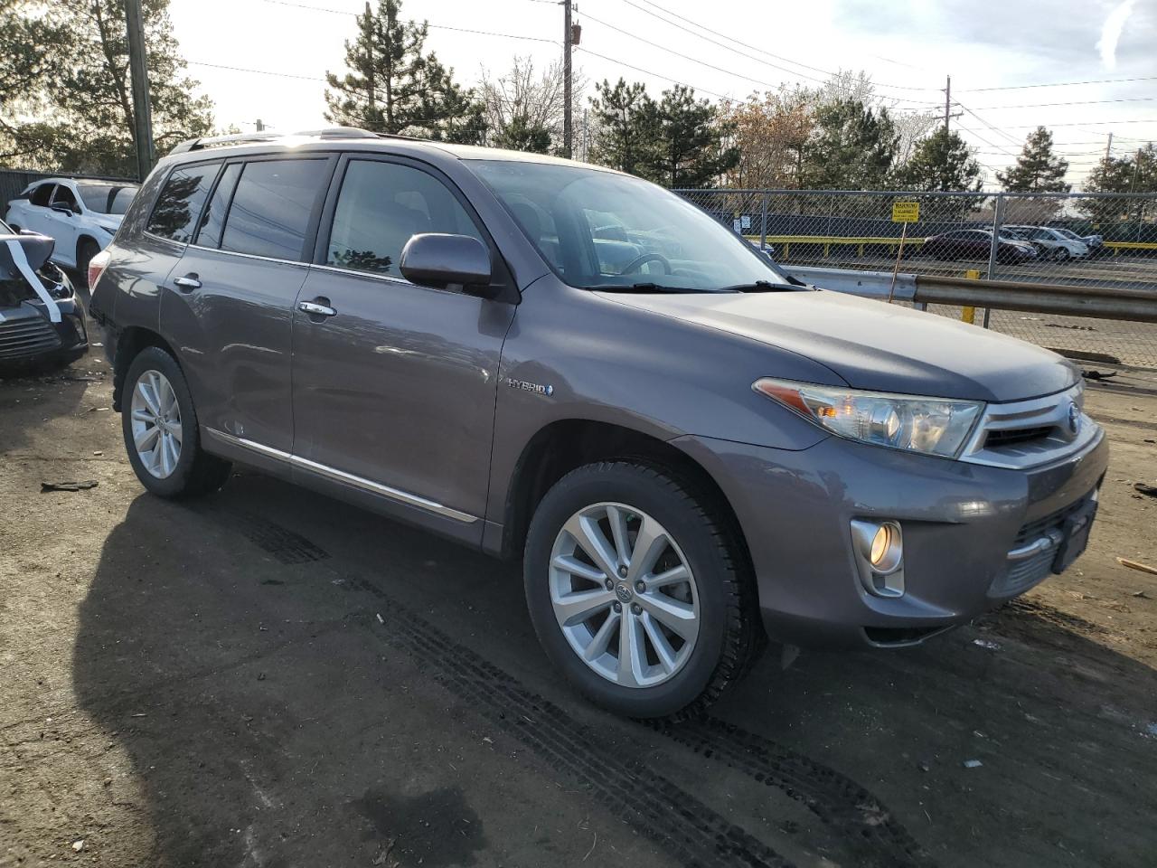 VIN JTEDC3EH1D2018568 2013 TOYOTA HIGHLANDER no.4