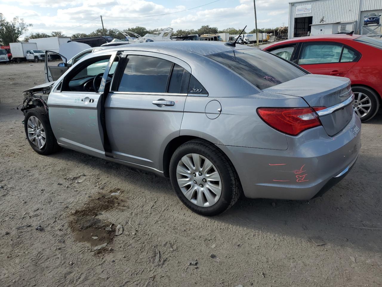 VIN 1C3CCBAG8EN101653 2014 CHRYSLER 200 no.2