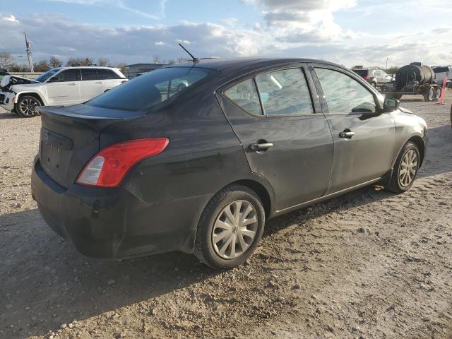  NISSAN VERSA 2018 Czarny