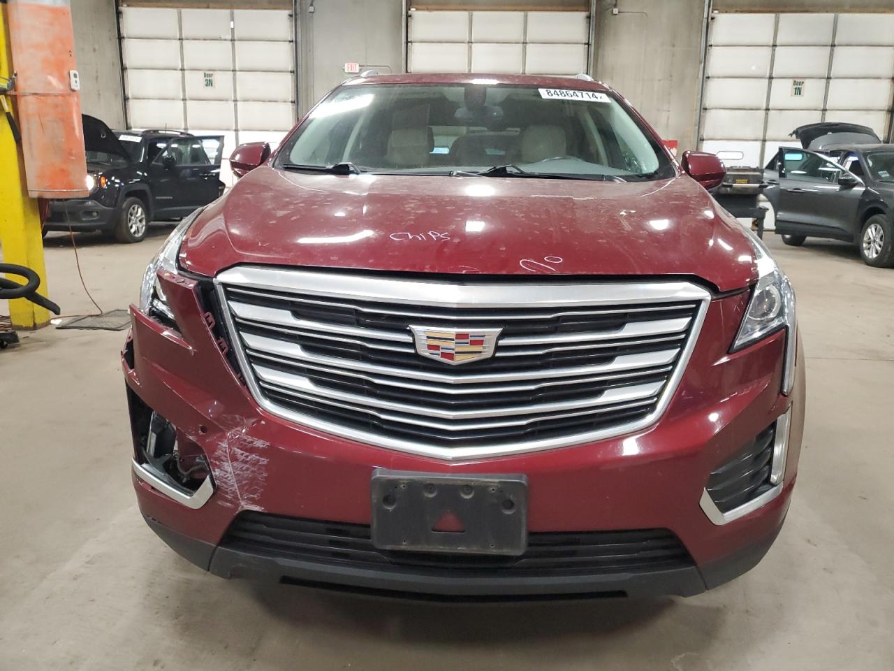 VIN 1GYKNDRS4HZ298804 2017 CADILLAC XT5 no.5