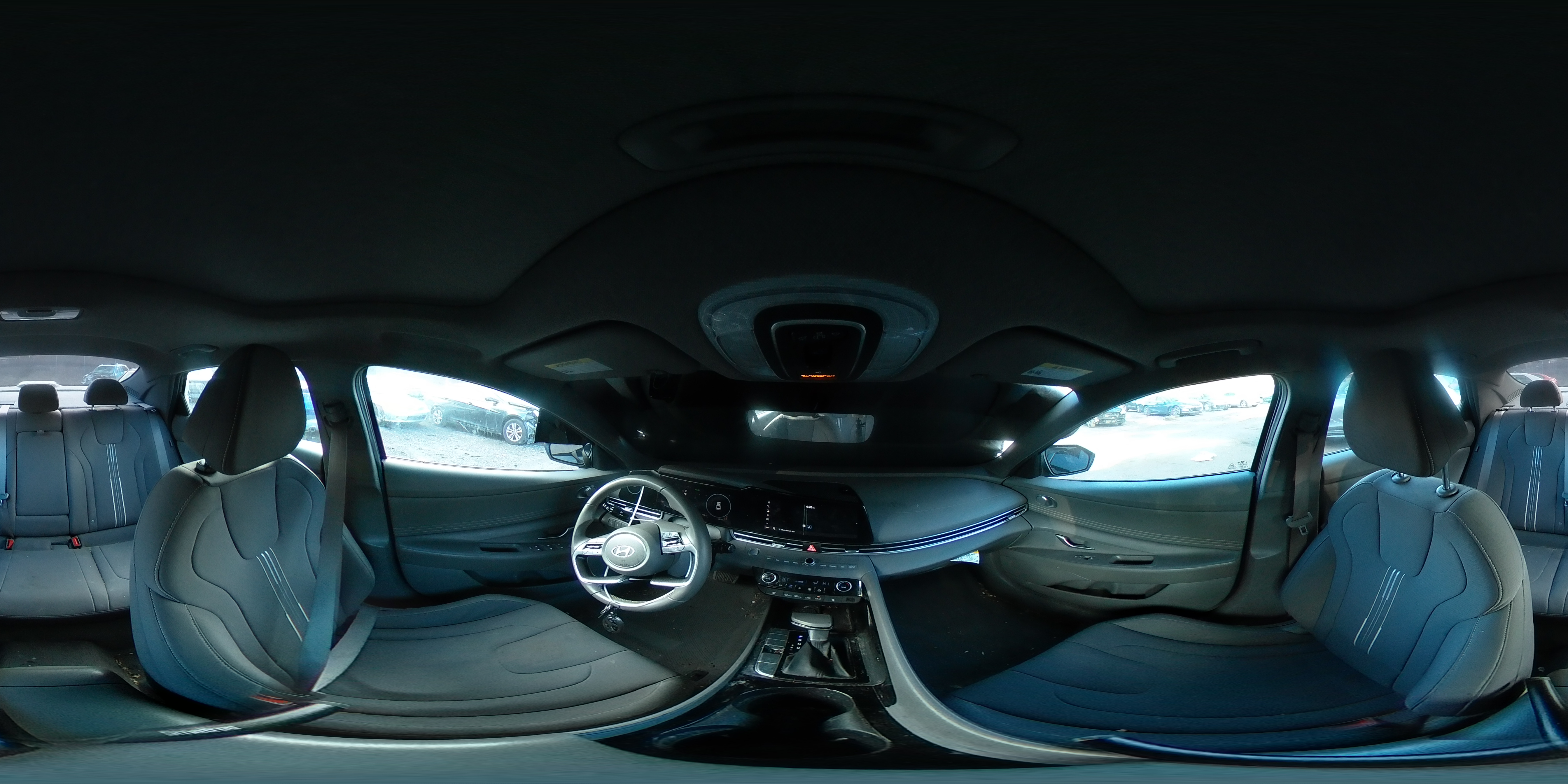2024 Hyundai Elantra - Image 13