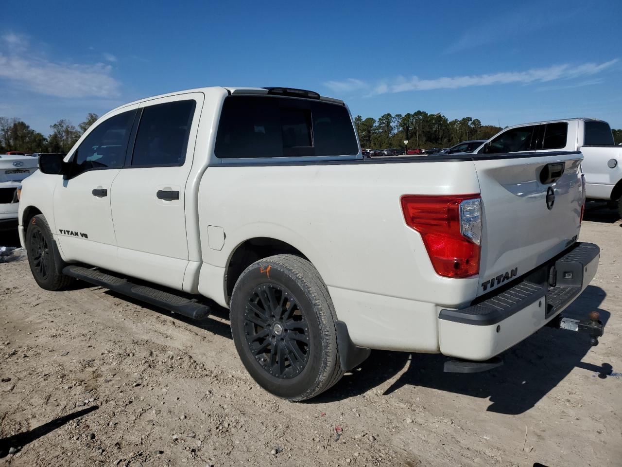 VIN 1N6AA1E64JN542272 2018 NISSAN TITAN no.2