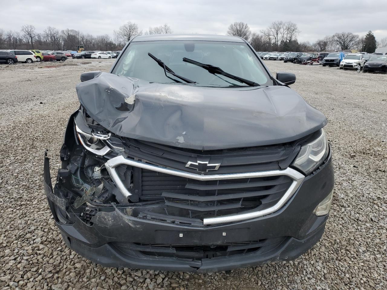 VIN 2GNAXUEV6K6235547 2019 CHEVROLET EQUINOX no.5