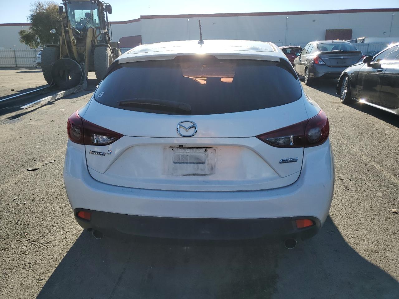 2015 Mazda 3 - Image 6