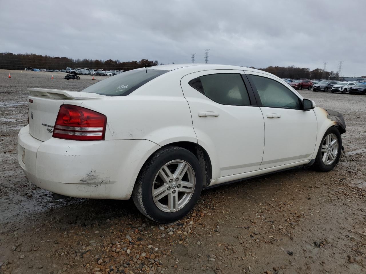 2009 Dodge Avenger - Image 3