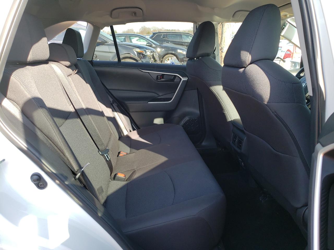 2023 Toyota RAV 4 - Image 12