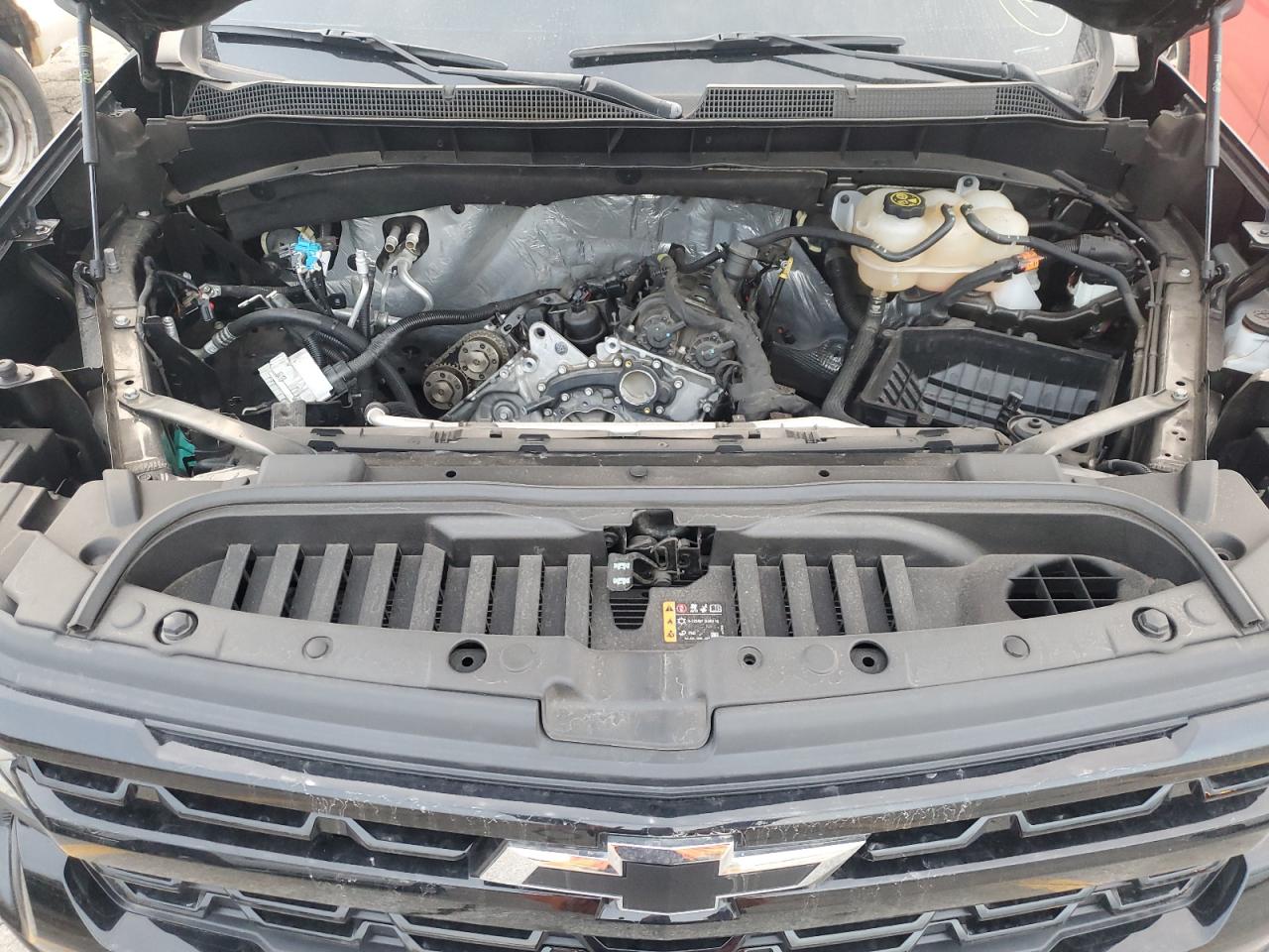 2023 Chevrolet Silverado - Image 11