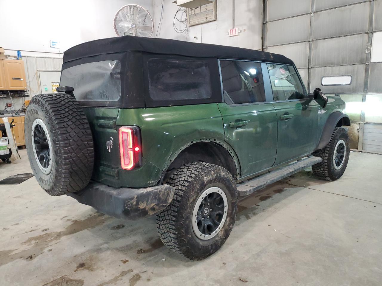 2023 Ford Bronco - Image 3