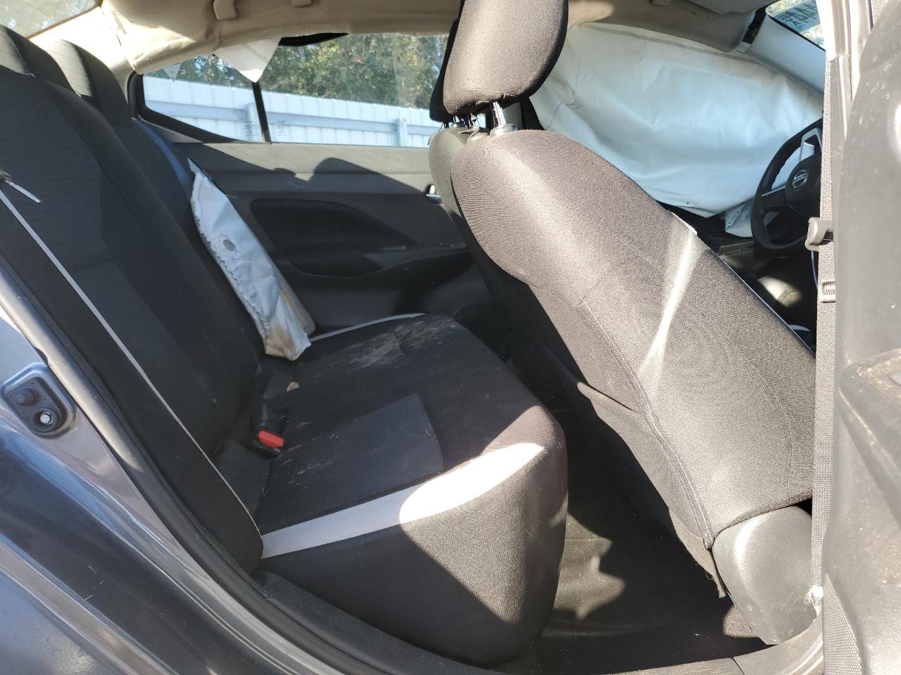 2021 Nissan Versa - Image 11