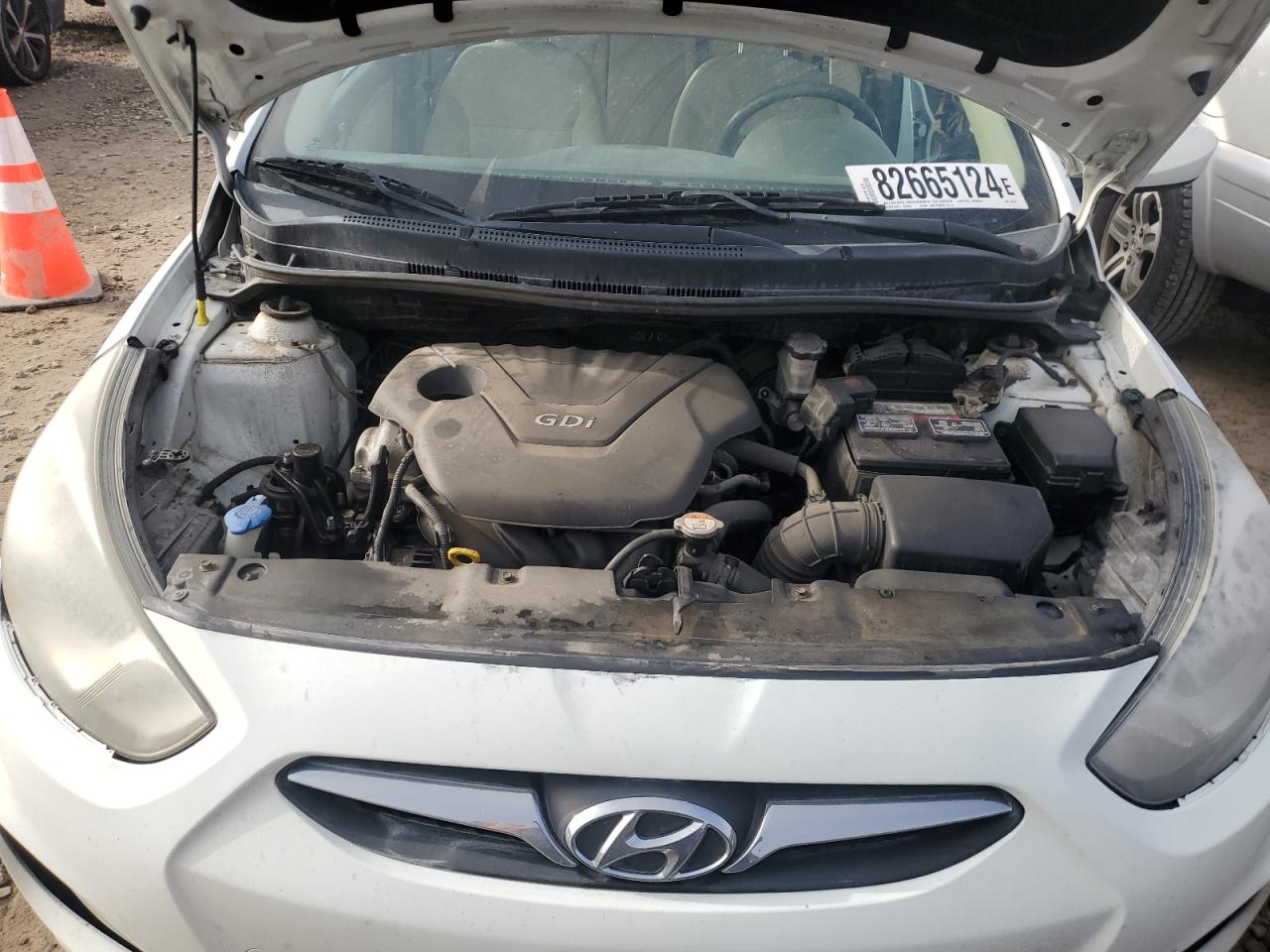 2013 Hyundai Accent - Image 11