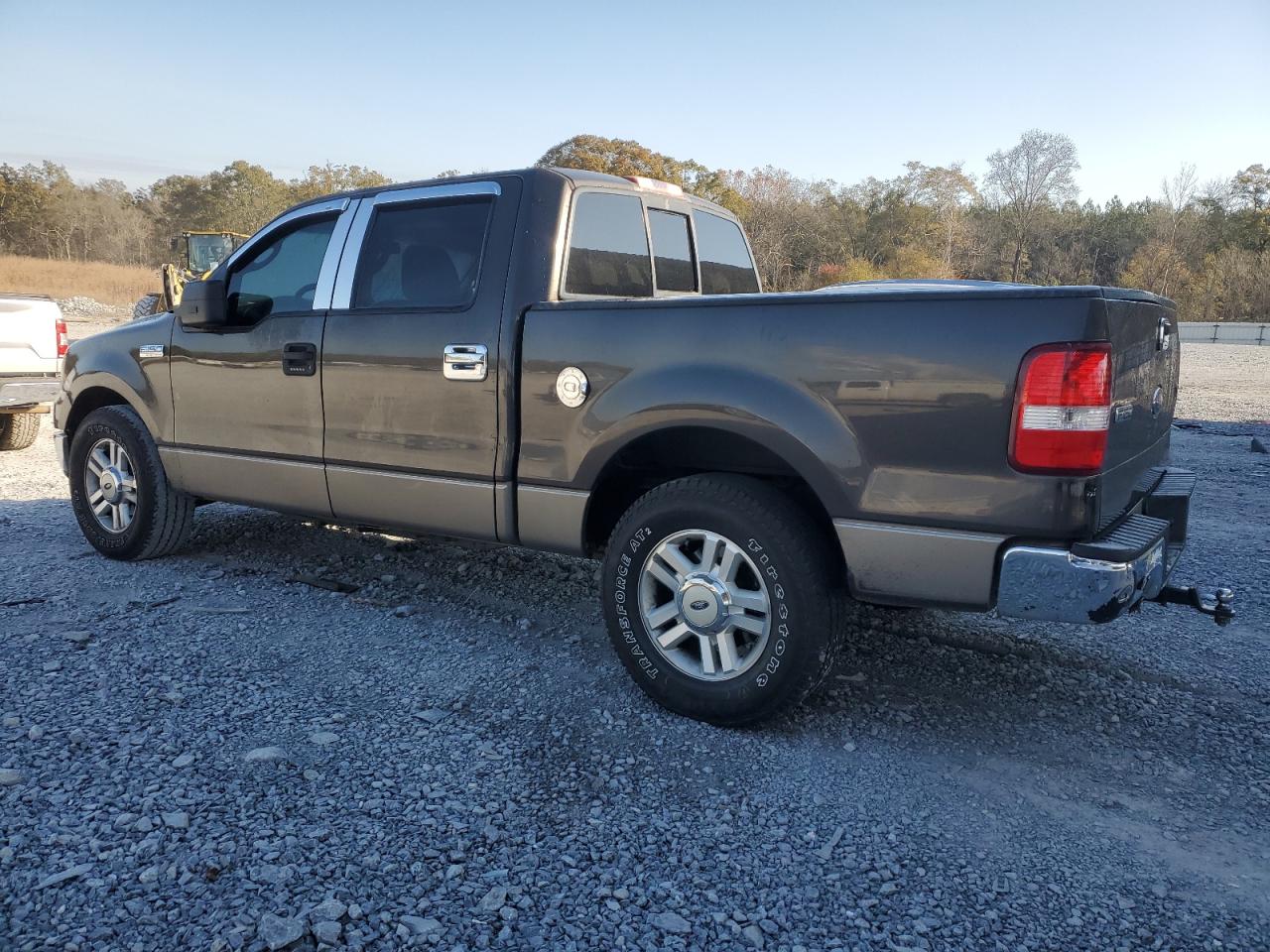 2005 Ford F-150 - Image 2