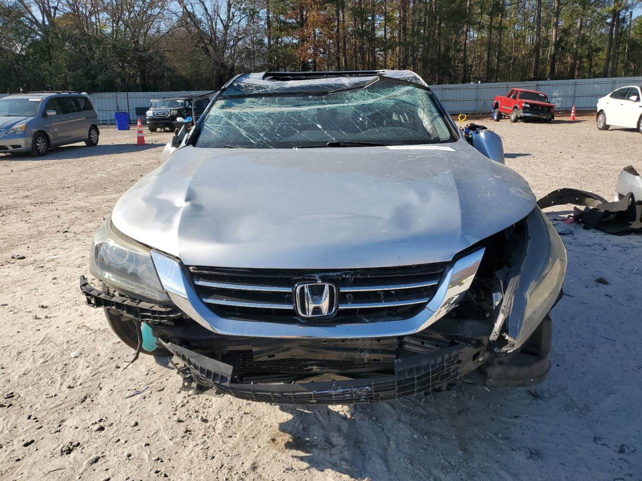 VIN 1HGCR3F87FA001183 2015 HONDA ACCORD no.5